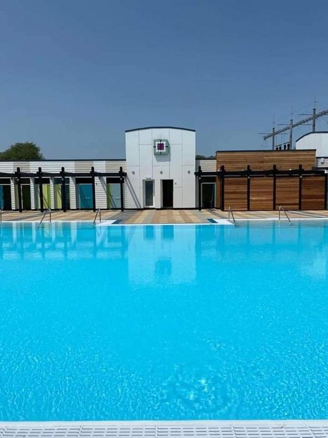 Living Easy Staycations At Tattershall Lakes Exterior foto